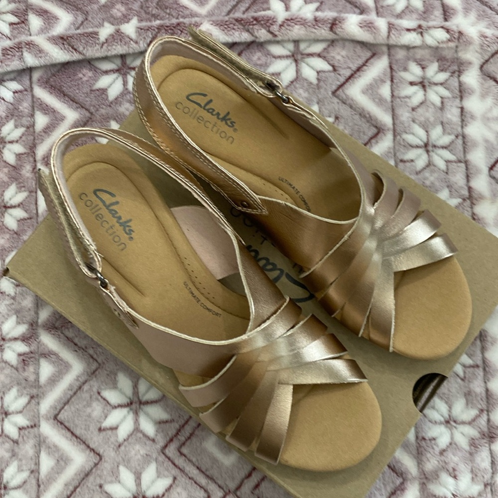 🍋Clark’s Wedge Sandals 🍋